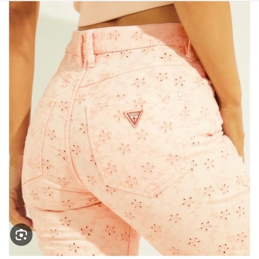 Guess 1981 Peach Straight Leg Jeans 26x32 | Eyelet Detail | Rare Color Denim